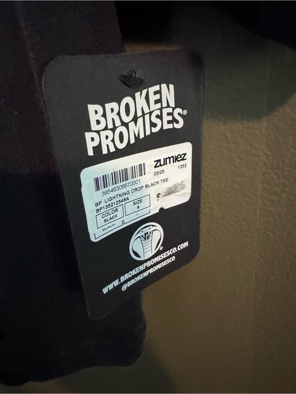 Broken Promises Lightning Black Wash Crop T-Shirt NWT - Picture 3 of 4